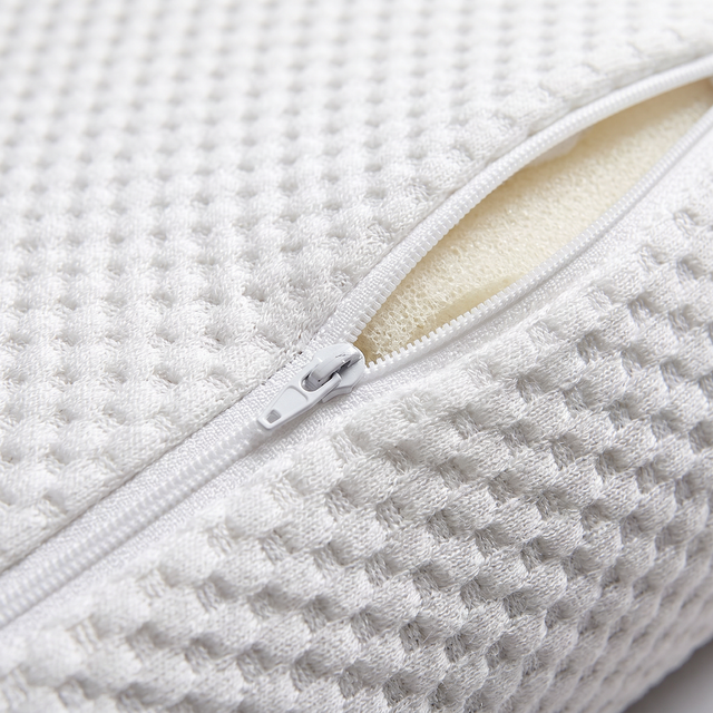 Close-up cover and foam